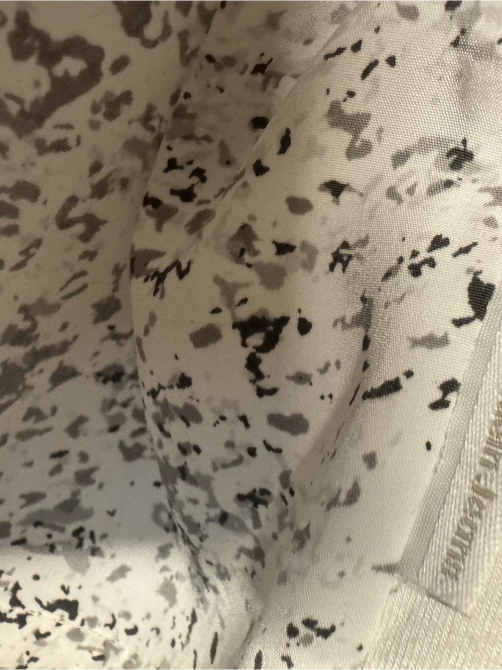Calvin Klein White Top with Gray Speckle Print LARGE #2 - Picture 3 of 6